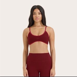 Set Active Formcloud Cherry Red Bra Top Shorts Set